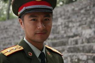 穿军装照片怎么做,记录军旅时光的永恒瞬间